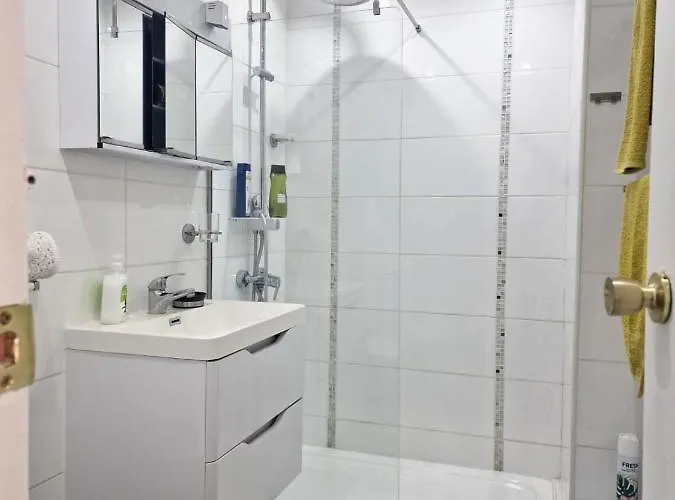 Apartament Fresh In Americas, Pe210 Next To The