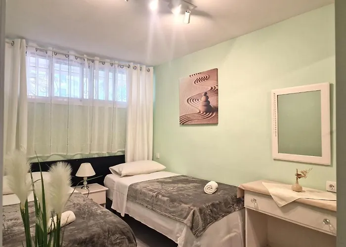 Apartament Fresh In Americas, Pe210 Next To The *